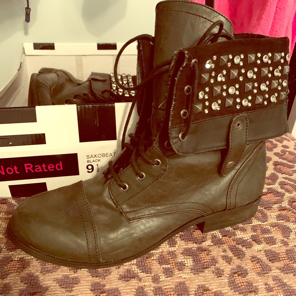 Not rated brand combat boot